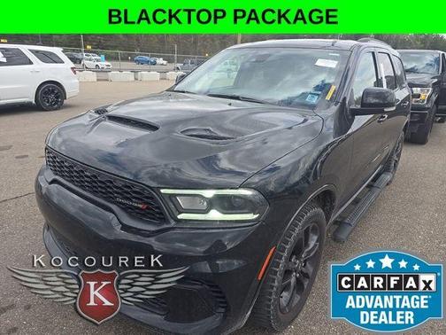 DB Black Crystal Clearcoat 2024 Dodge Durango GT