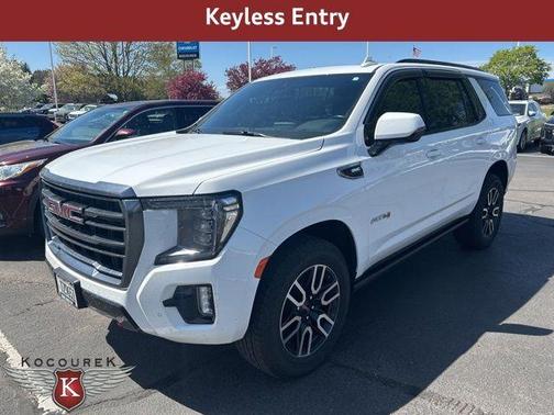 Summit White 2022 GMC Yukon AT4