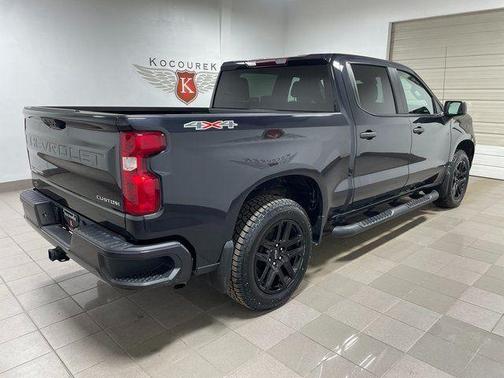 Dark Ash Metallic 2023 Chevrolet Silverado 1500 Custom