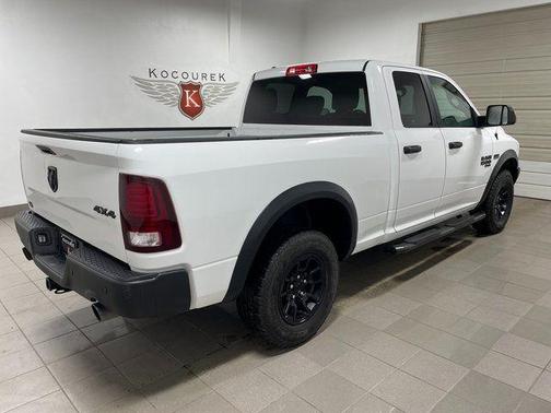 Bright White Clearcoat 2022 RAM 1500 Classic SLT