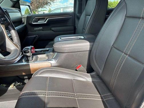 Dark Ash Metallic 2022 Chevrolet Silverado 1500 High Country