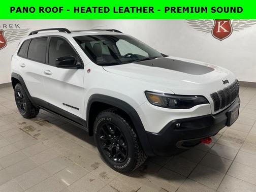 2023 Jeep Cherokee Trailhawk