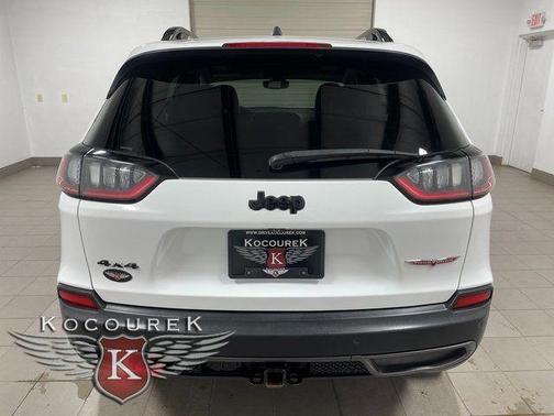 2023 Jeep Cherokee Trailhawk