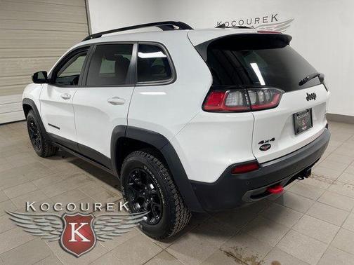 2023 Jeep Cherokee Trailhawk