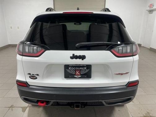 2023 Jeep Cherokee Trailhawk