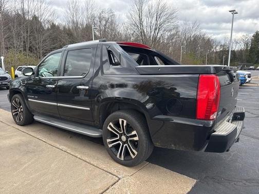 2011 Cadillac Escalade EXT Luxury