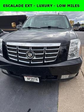 2011 Cadillac Escalade EXT Luxury