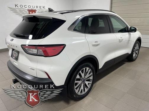 2022 Ford Escape Titanium
