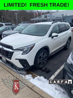 Crystal White Pearl 2023 Subaru Ascent Limited 7-Passenger