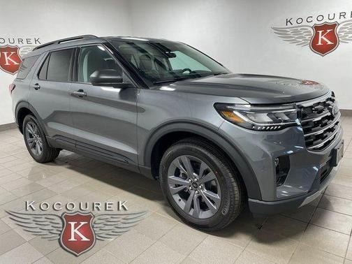 Carbonized Gray Metallic 2026 Ford Explorer Active