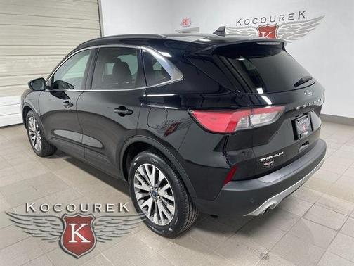 2022 Ford Escape Titanium