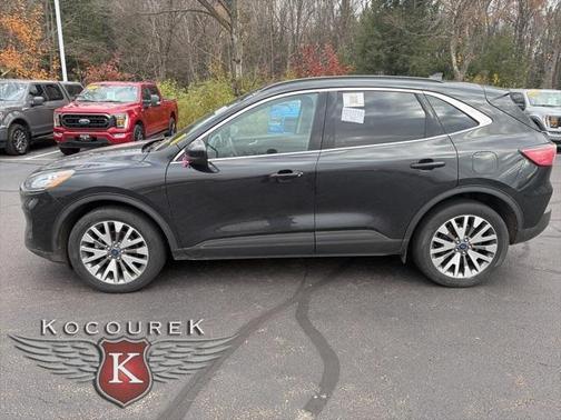2022 Ford Escape Titanium