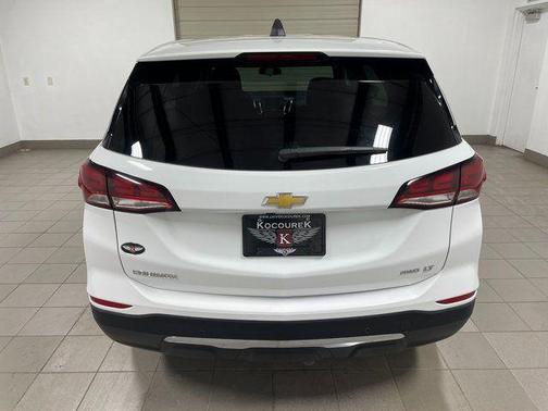 Summit White 2024 Chevrolet Equinox LT