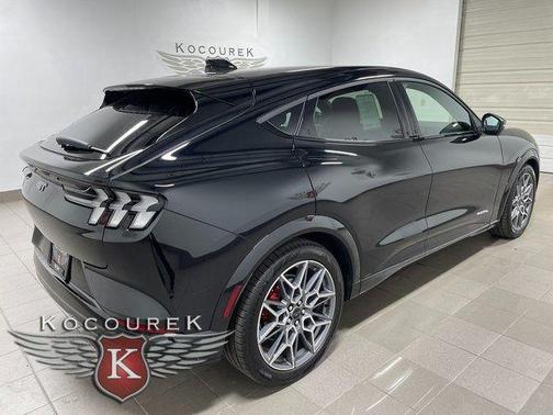 2025 Ford Mustang Mach-E GT