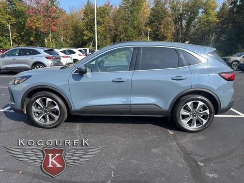 2023 Ford Escape Platinum