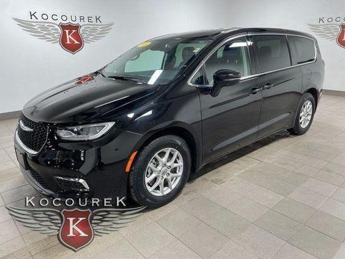 2024 Chrysler Pacifica Touring-L