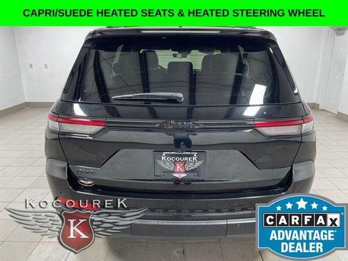 Diamond Black 2025 Jeep Grand Cherokee Laredo