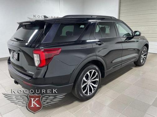 2022 Ford Explorer ST-Line