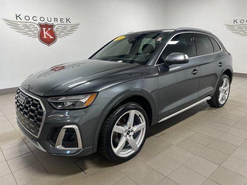Daytona Gray Pearl Effect 2022 Audi SQ5 3.0T Premium