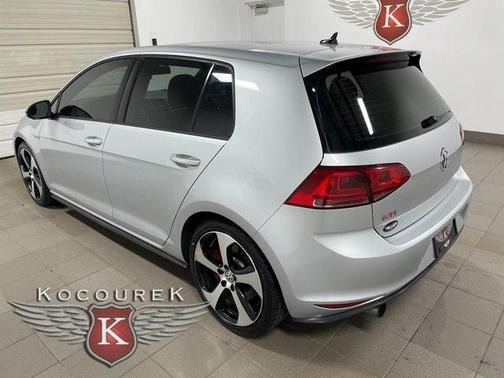 2017 Volkswagen Golf GTI SE 4-Door