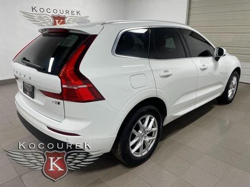 2020 Volvo XC60 T5 Momentum
