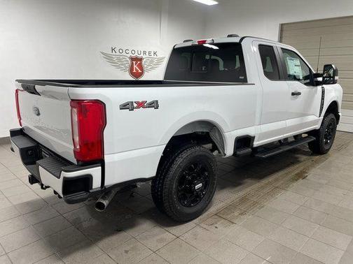 Oxford White 2026 Ford F-350 XL