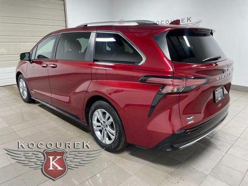 2021 Toyota Sienna 