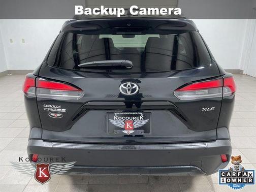 2025 Toyota Corolla Cross XLE