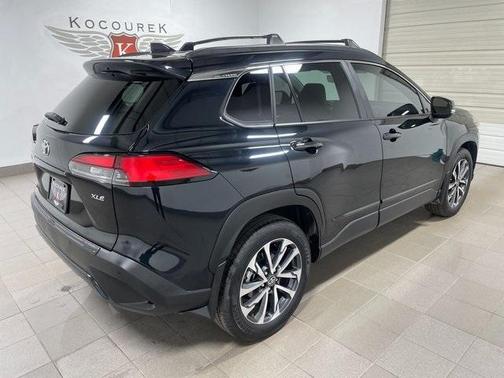 2025 Toyota Corolla Cross XLE