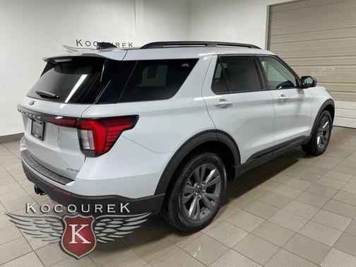 Space White Metallic 2026 Ford Explorer Active