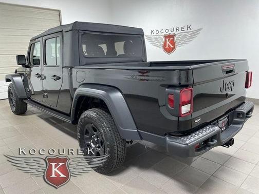 2022 Jeep Gladiator Sport