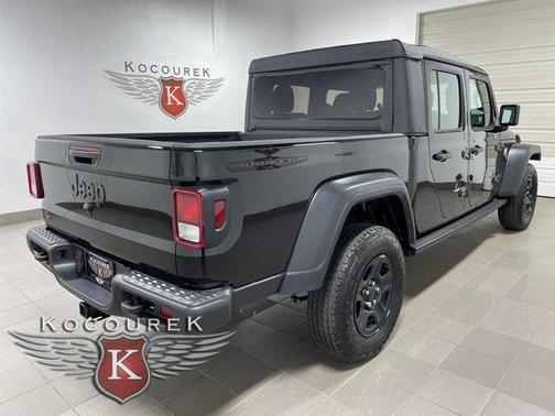 2022 Jeep Gladiator Sport