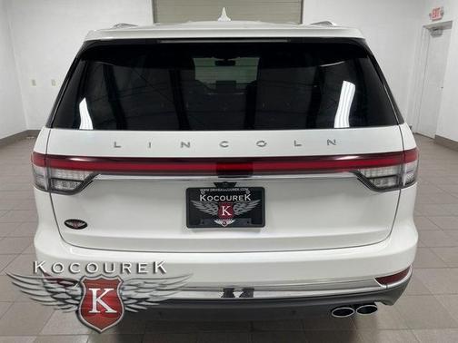 2022 Lincoln Aviator Standard AWD