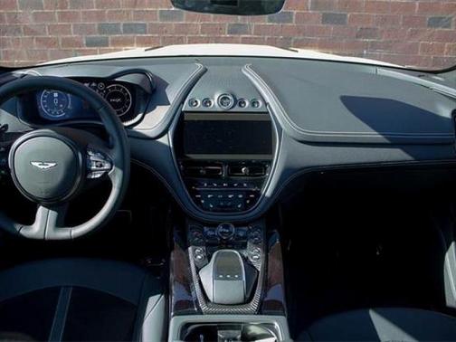 2024 Aston Martin DBX 707