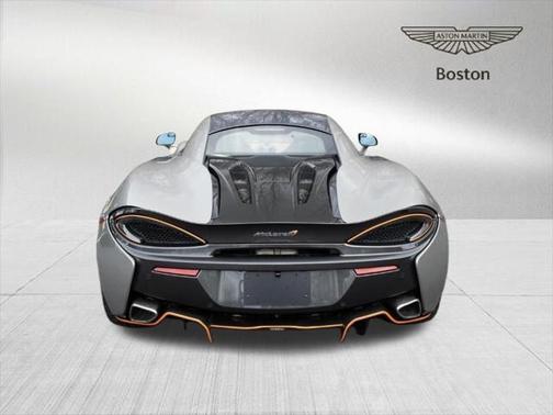 2016 McLaren 570S Base