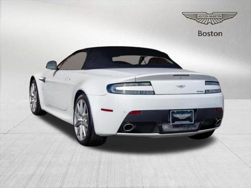 2015 Aston Martin V8 Vantage Base