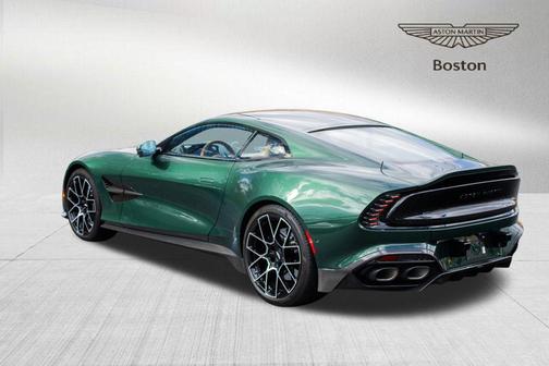 2025 Aston Martin Vanquish V12