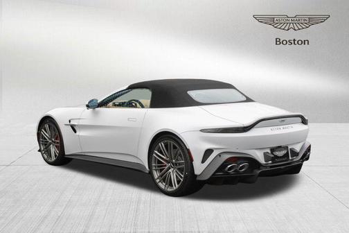 2026 Aston Martin Vantage Base