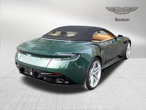 2025 Aston Martin DB12 Volante