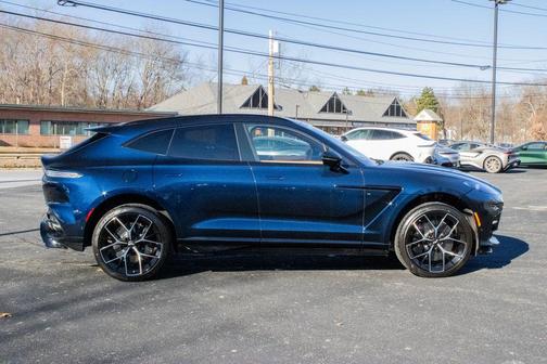 2026 Aston Martin DBX 707