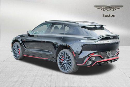Jet Black 2026 Aston Martin DBX S
