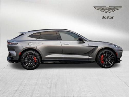 2025 Aston Martin DBX 707