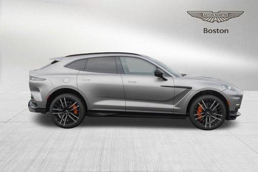 2025 Aston Martin DBX 707