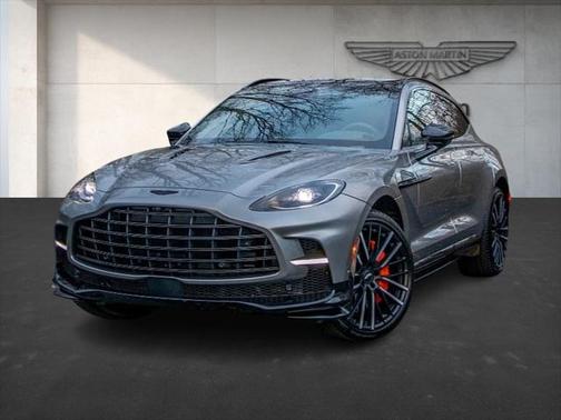 2025 Aston Martin DBX 707