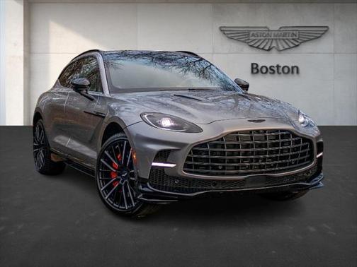 2025 Aston Martin DBX 707