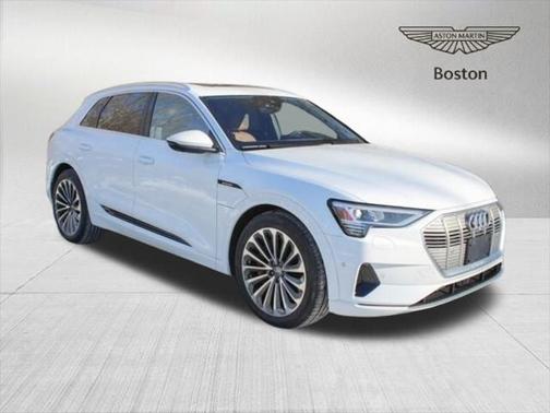 2019 Audi e-tron Prestige