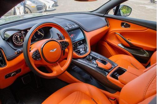 2023 Aston Martin DBX 707