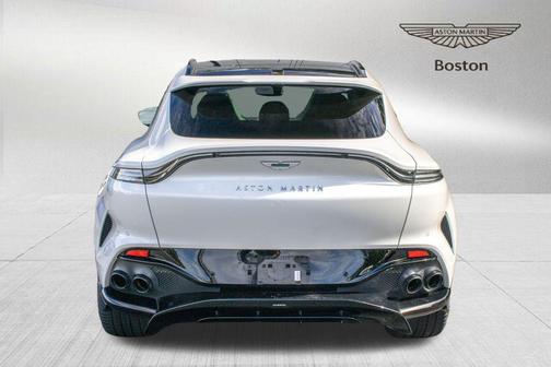 2025 Aston Martin DBX 707
