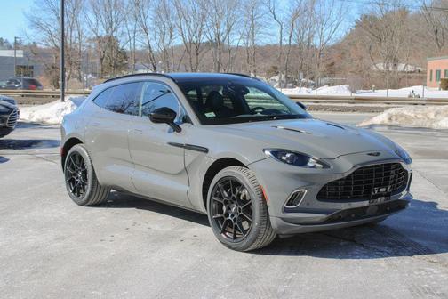 2022 Aston Martin DBX Base