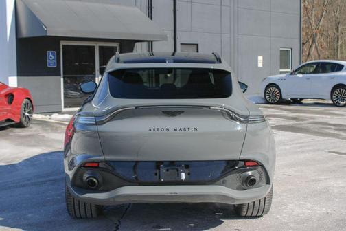 2022 Aston Martin DBX Base